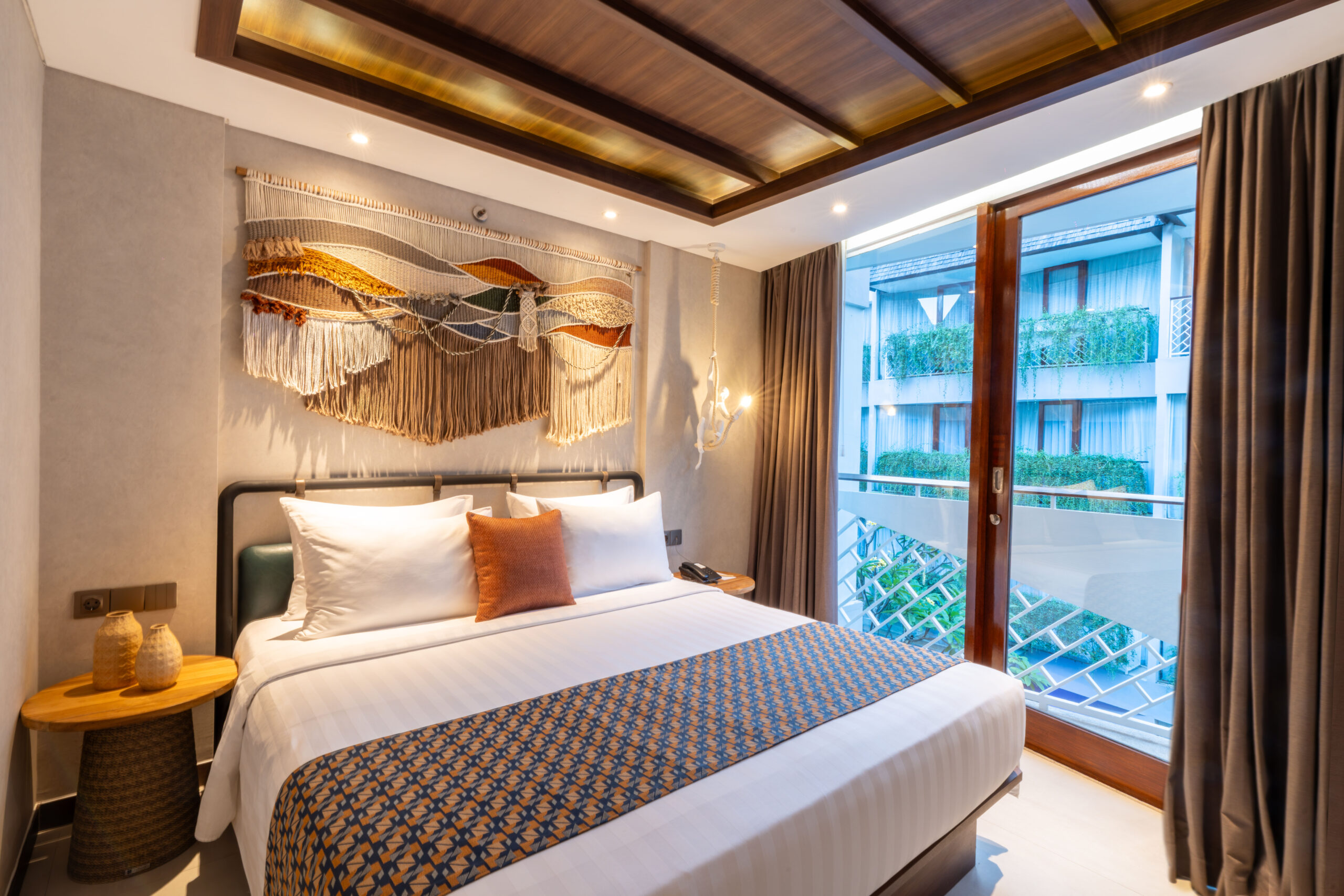 02 Copy of YON08584-HDR copy