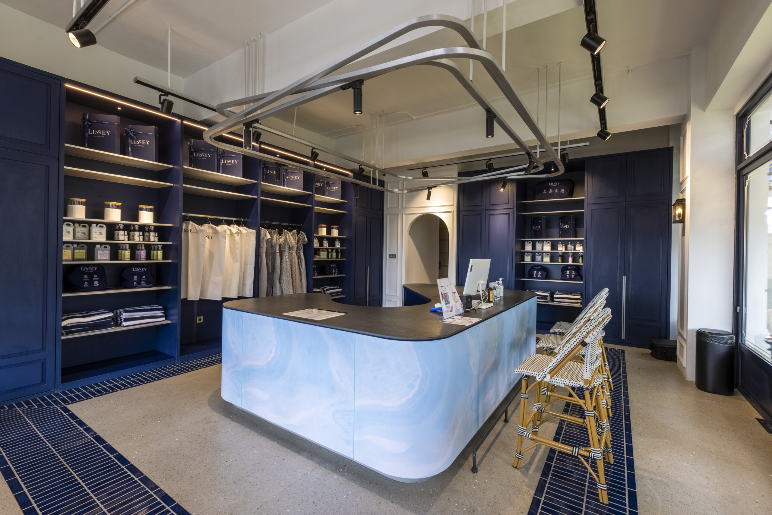 Copy of ALDO4907-HDR